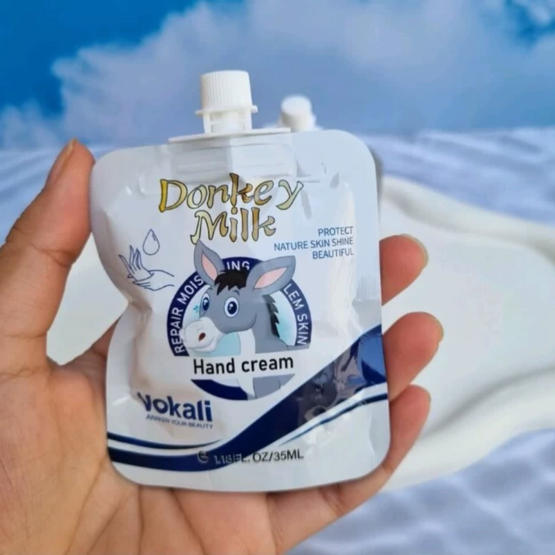 کرم آبرسان شیر الاغ اورجینال donkey milk کرم سفید کننده شیرالاغ مرم دست کلاژن شیرخر ضدلک پوست ضدچروک روشن کننده