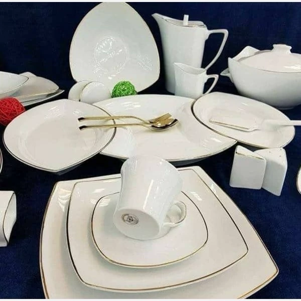 چینی پردیس لب طلا 105 پارچه 12 نفره